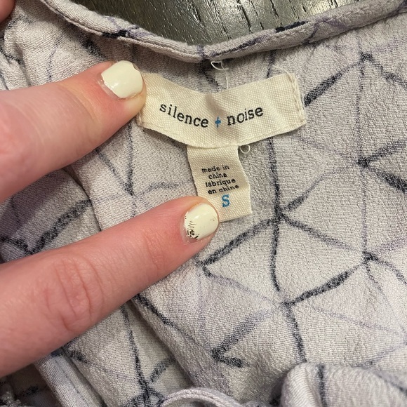 Silence + Noise Spaghetti Strap Tank Top - Picture 4 of 4